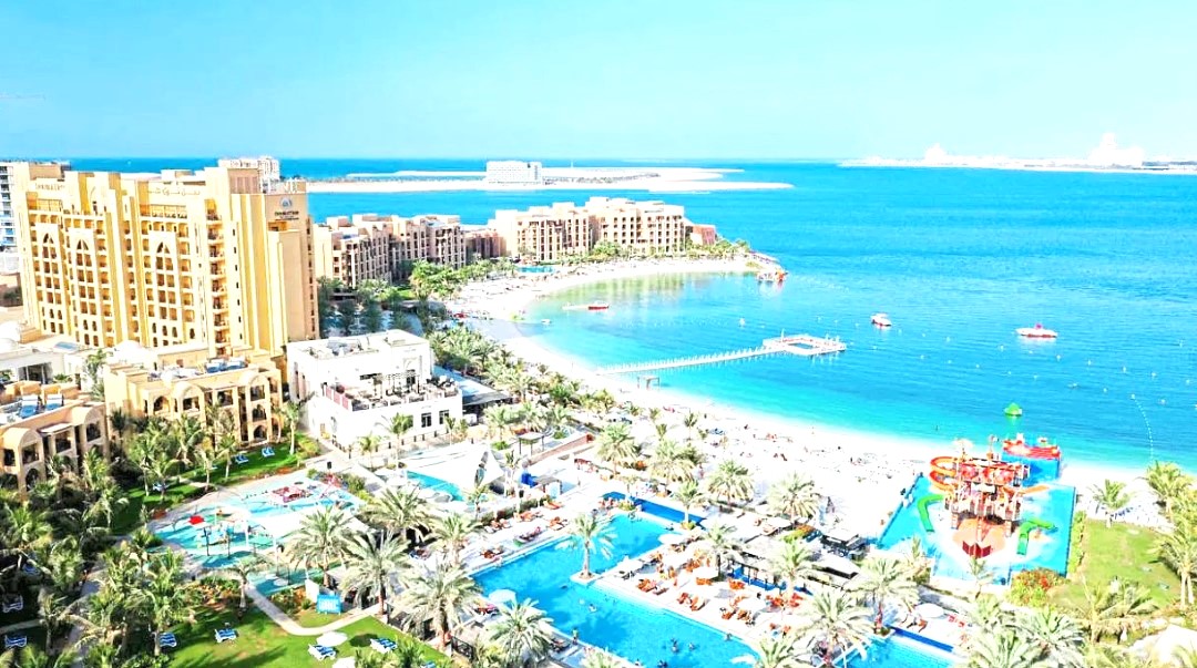 Top 10 Amazing Destinations for Vacation in UAE: